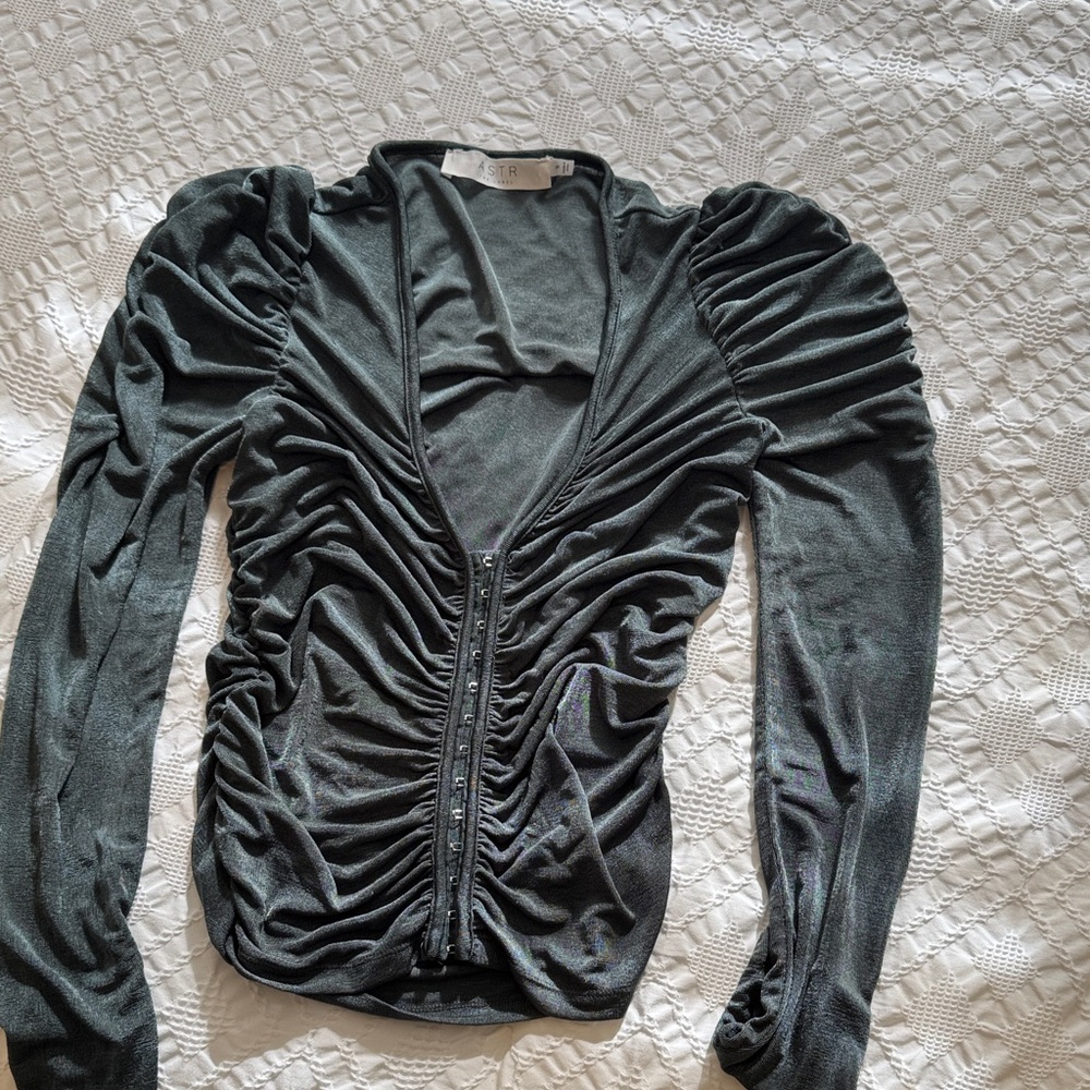 Astr Black Ruched Long Sleeve Blouse